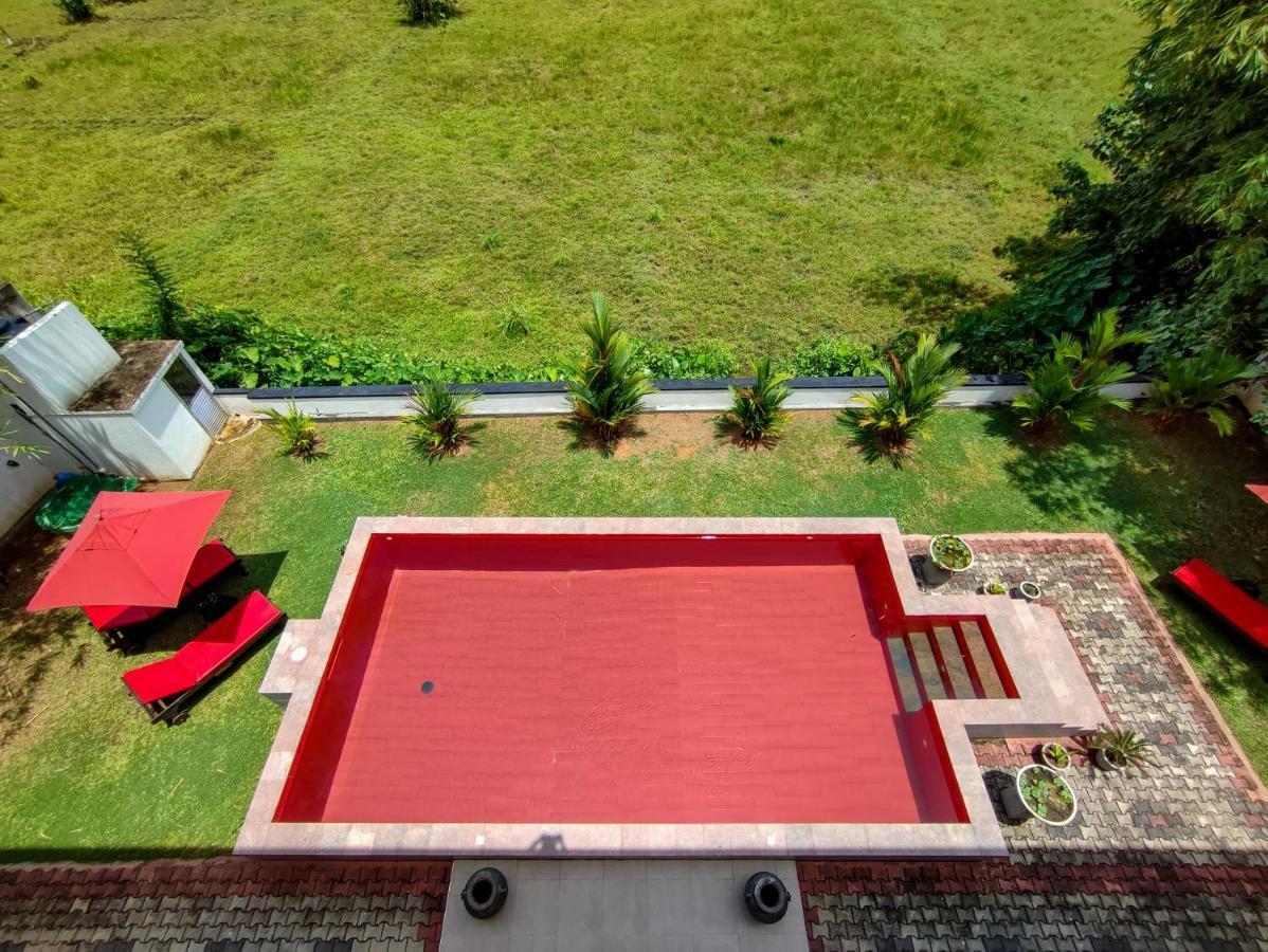 Villa Red Pool Hikkaduwa Exteriör bild