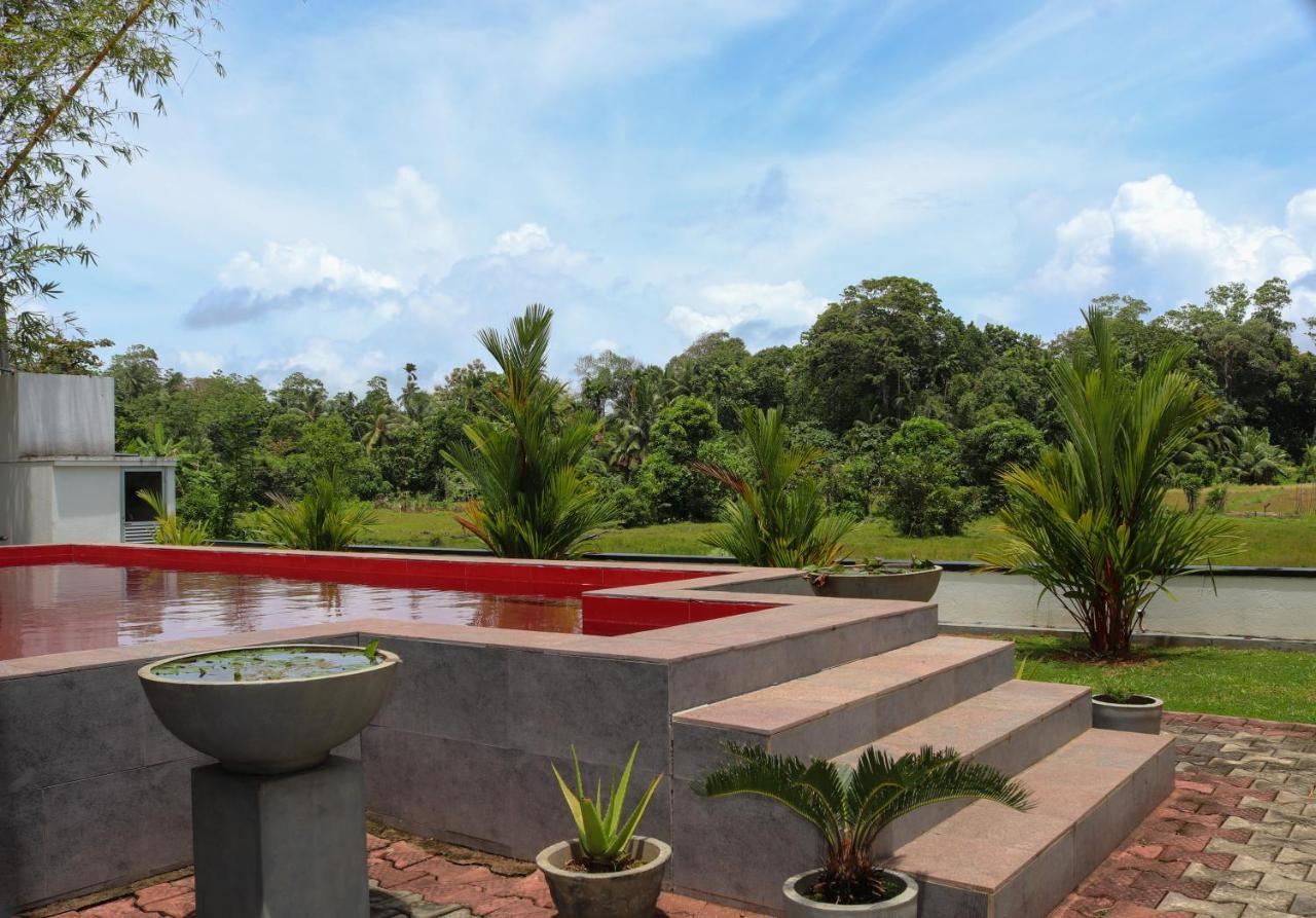 Villa Red Pool Hikkaduwa Exteriör bild
